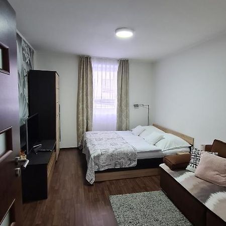 Апартаменти Olomouc New3 Екстер'єр фото